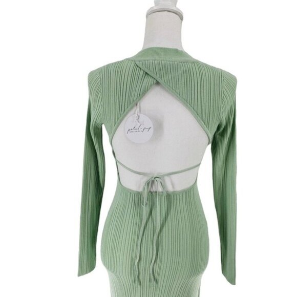 Petal & Pup NEW Milleri Knit Bodycon Open Back Dress in Sage Green Size 4 - Picture 7 of 11